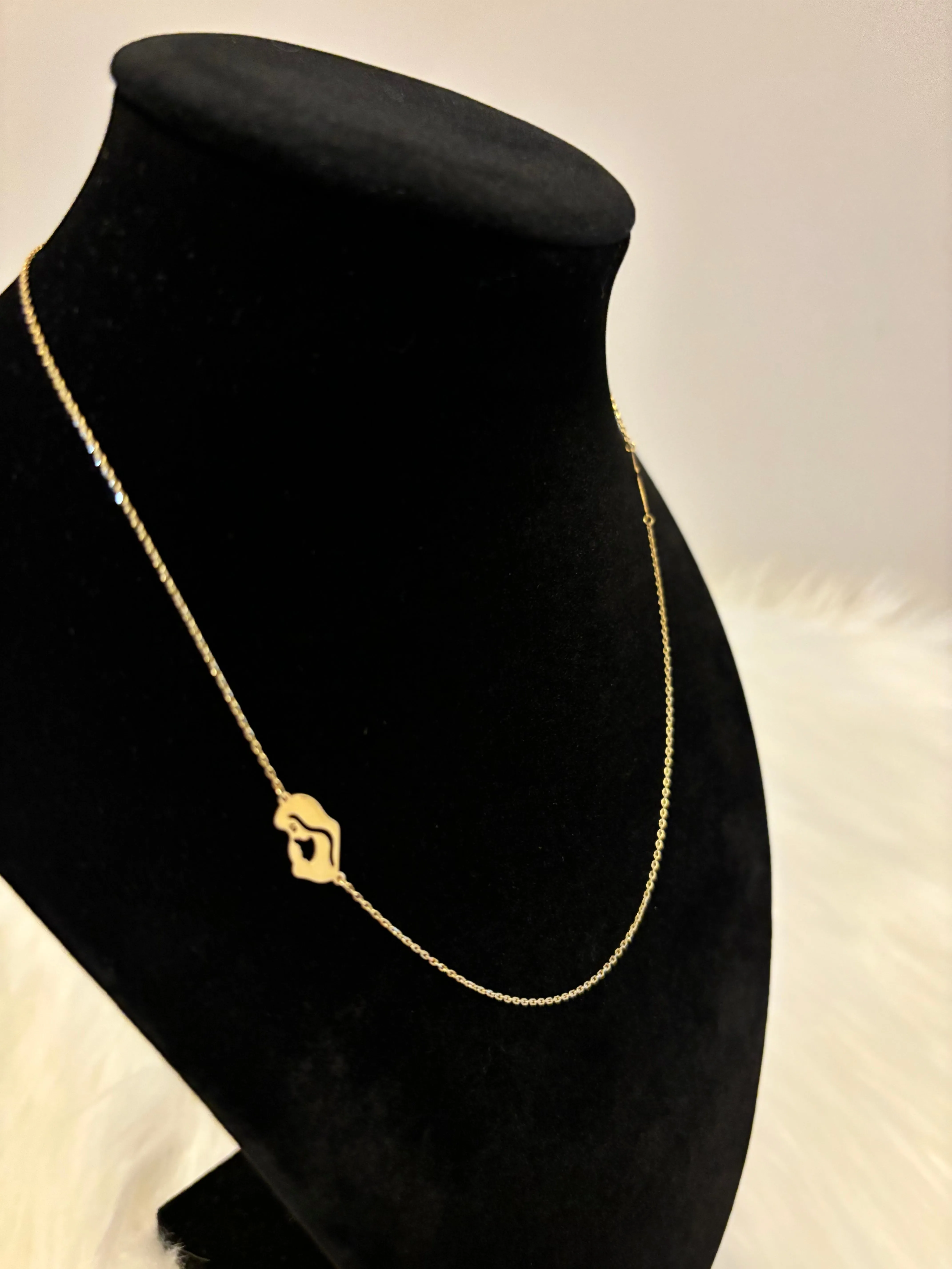 18K Gold Necklace with Attached Pendant Cross and Mama Mary