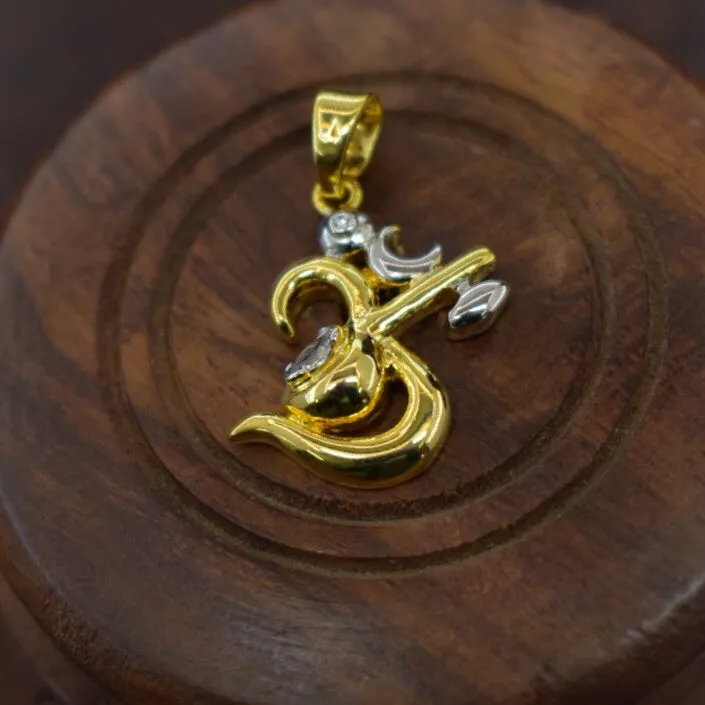 ALLURING OM DESIGNER PENDANT