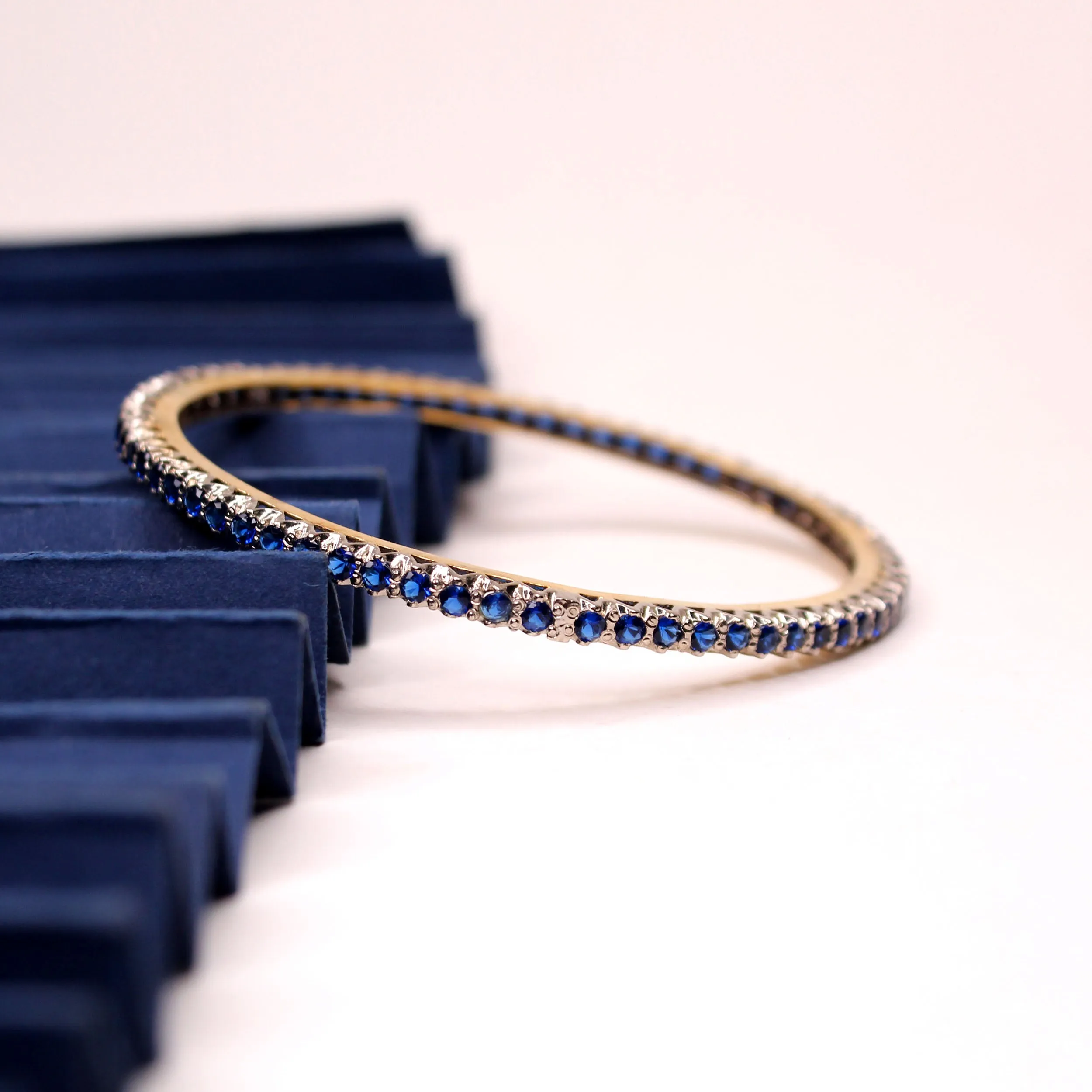 Bangle in Blue Onyx