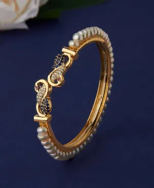 Beautiful and Classy Pearl Bangle