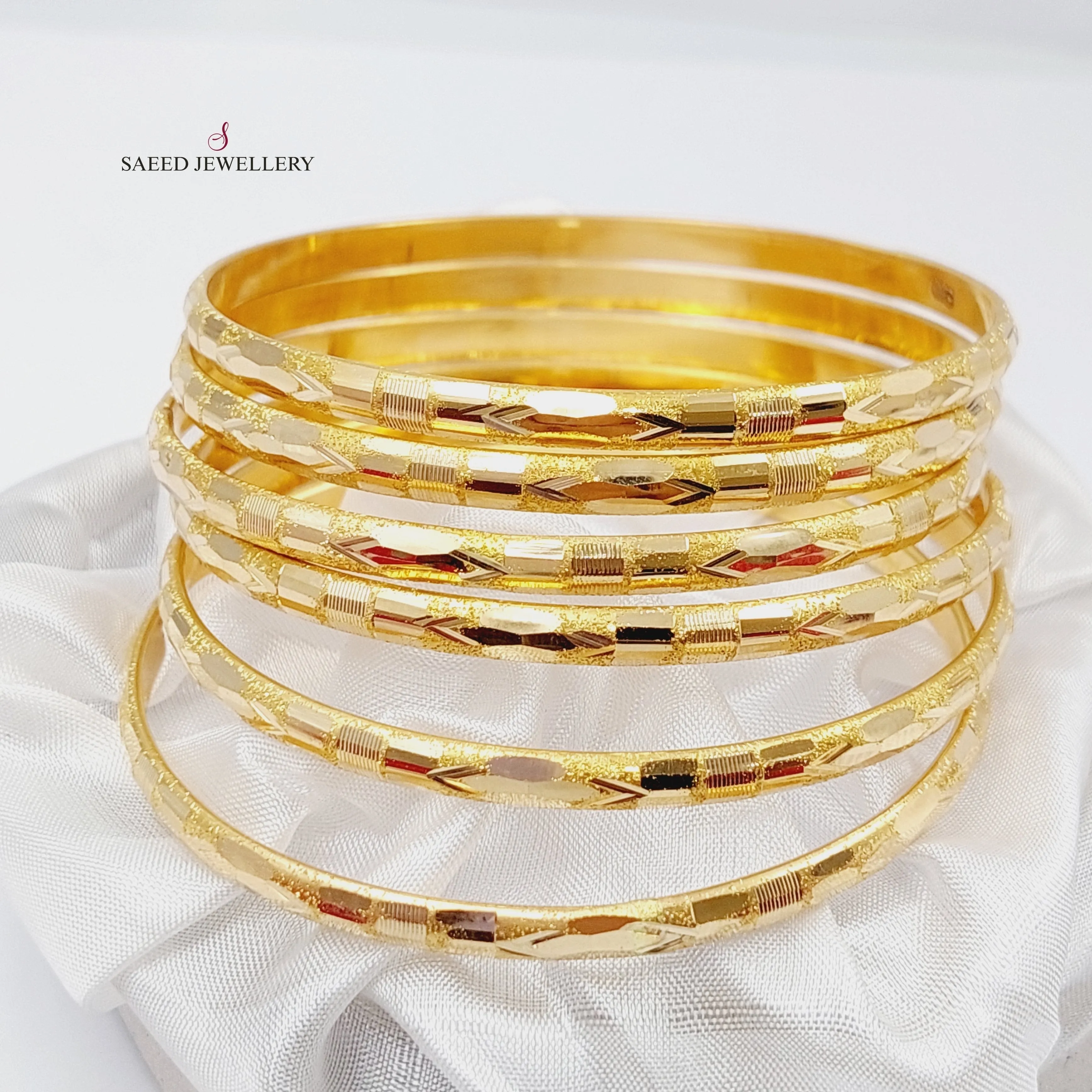 Beehive Bangle