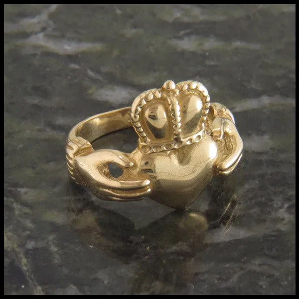 Detailed Gold Claddagh Ring