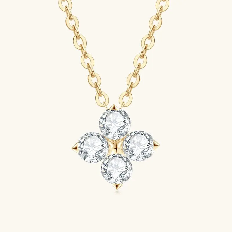 Lucky Four-leaf Clover Premium Moissanite Pendant Necklace