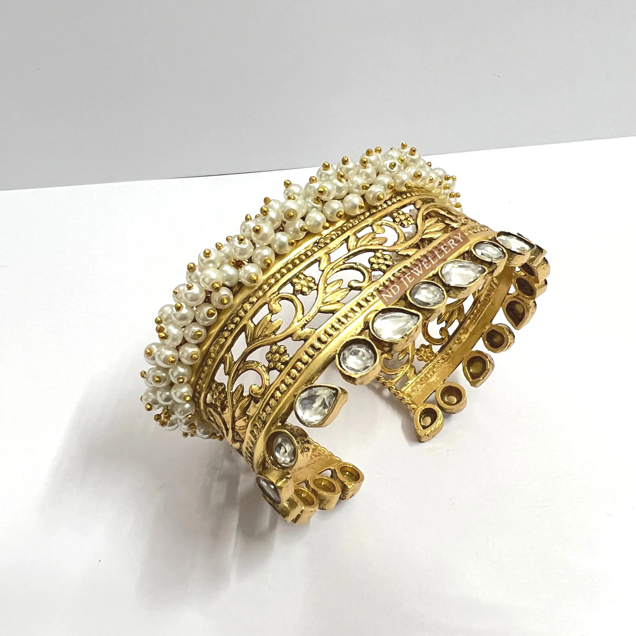 Ranisa Gold Bracelet