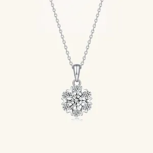 Romantic Flower Moissanite Pendant Necklace