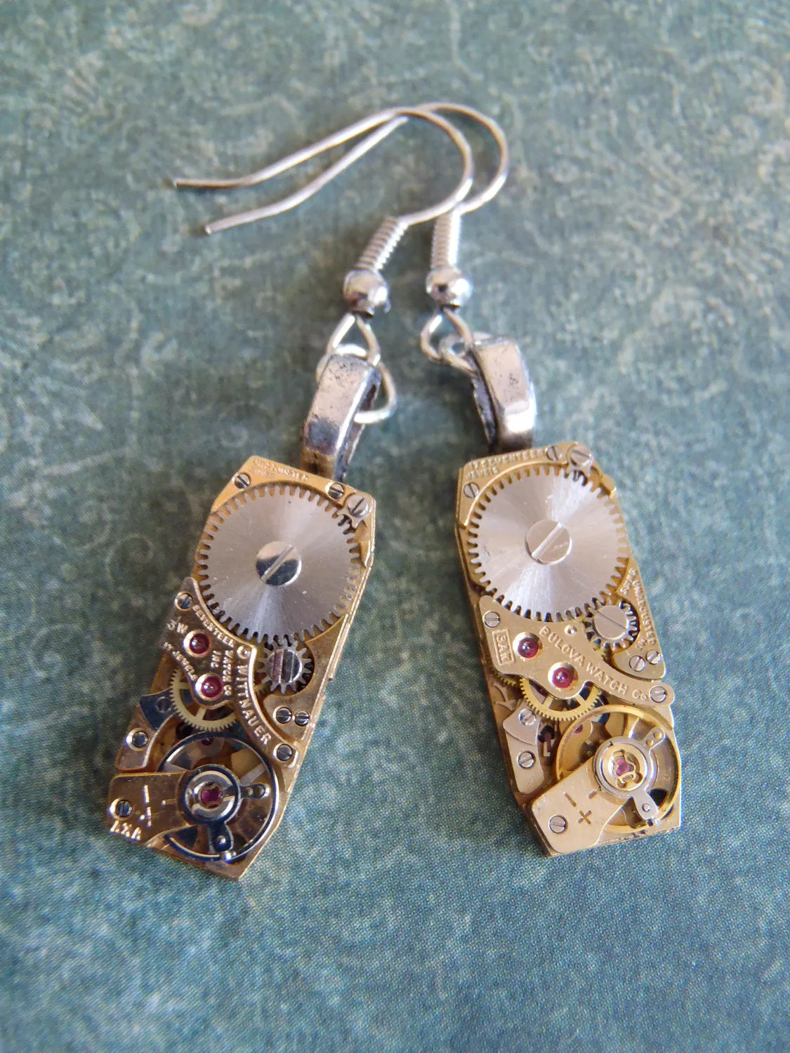 Steampunk - Oro Con Moto  - Steampunk Earrings - Repurposed art